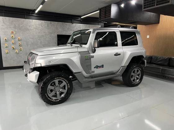 TROLLER T4 3.2 XLT 4X4 20V TURBO INTERCOOLER DIESEL 2P MANUAL